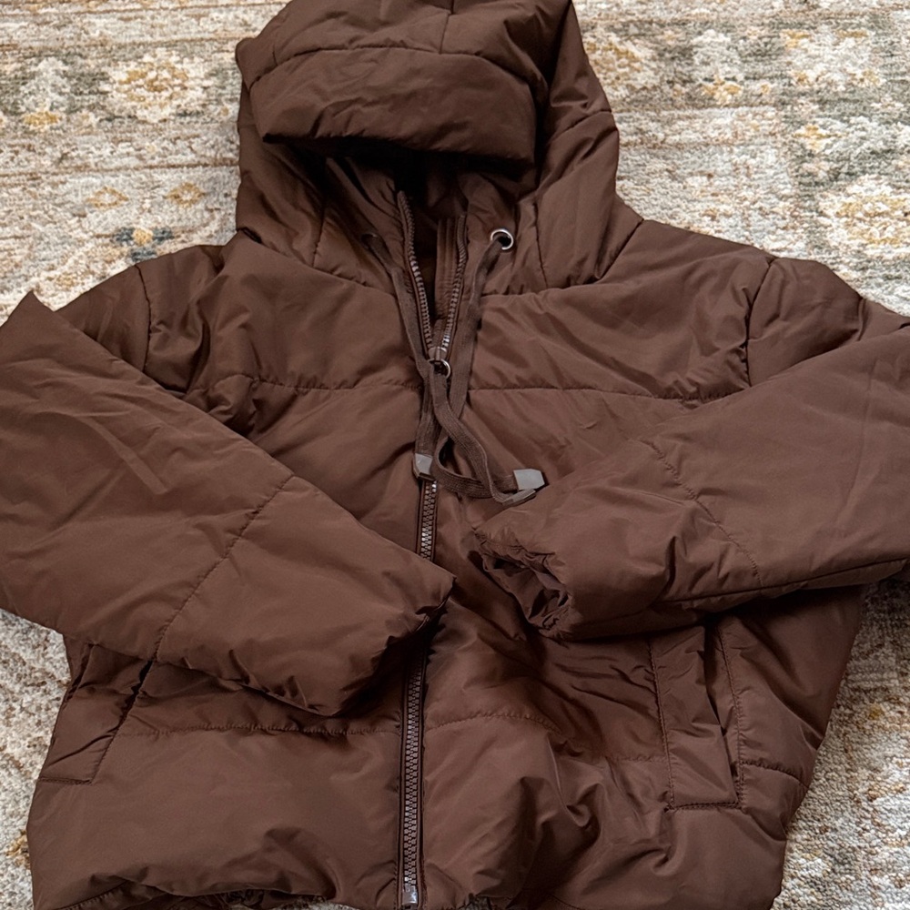 VICI cropped puffer jacket, never worn